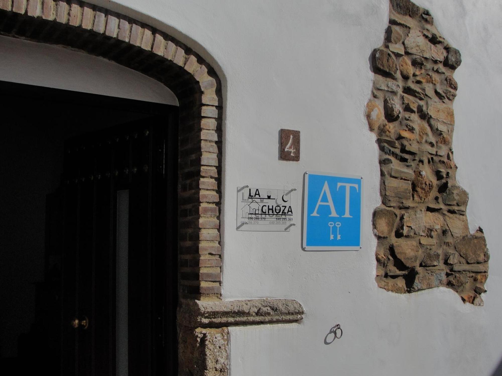 Apartamento Turistico La Choza Jerez De Los Caballeros Eksteriør billede
